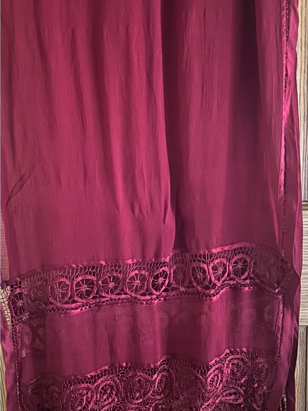 Women’s 100% Silk Scarf EUC - Burgundy